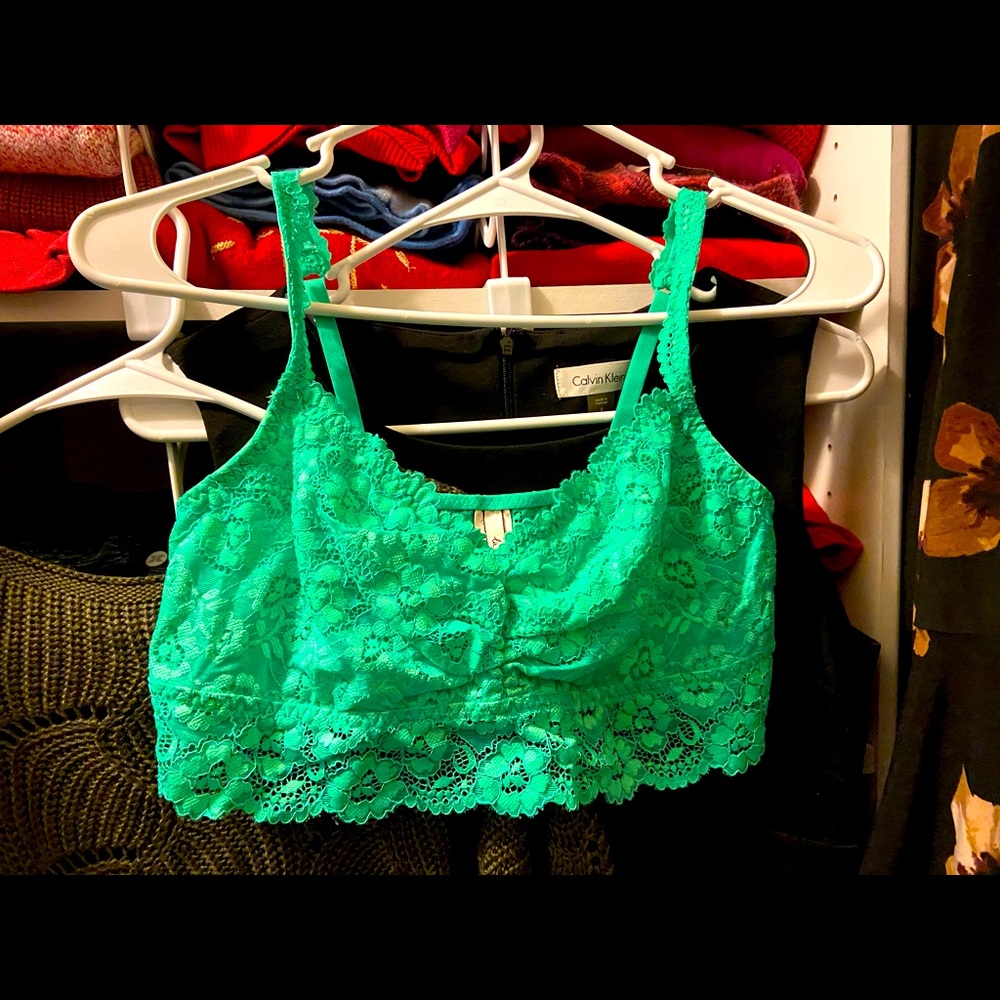 Beautiful La SENZA net bralette in green
